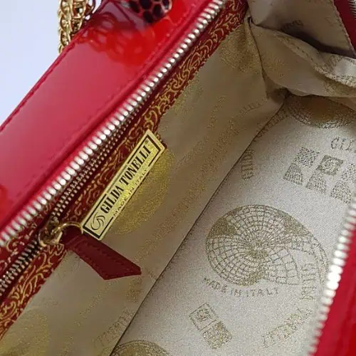 leather-bag-red-内側 牛革バッグ赤い