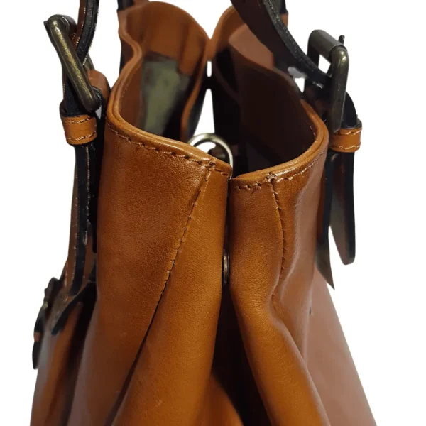leather-handbag-brown-detail